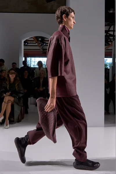 Look 57